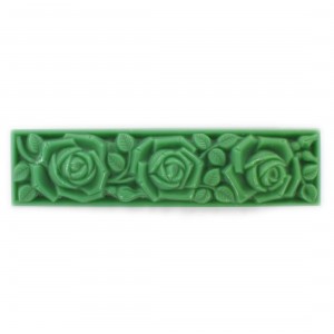 Rectangular pendant with matt embossed floral pattern on 2 sides, green 55x14 mm