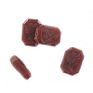 Octagonal bead with matt engraved head on 2 faces, cornelian 17x12 mm