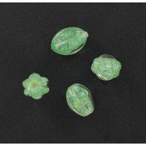 Olive cotelée bicolore, cristal et vert 15x10 mm