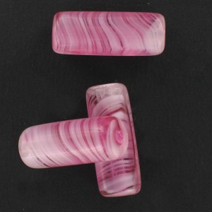 Cylindre veiné, agate rose 32x12 mm