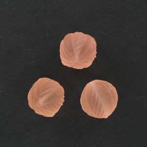 Perle alternant des motifs lisses et striées, rose mat 16x17 mm