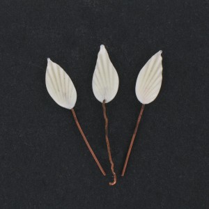 Striped leaf on copper stem, ivory 17x7 mm