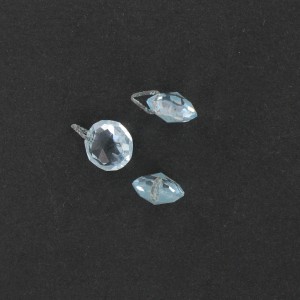 Cut facets pendant with ring, light aquamarine 10 mm
