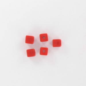 Cube, red 6 mm