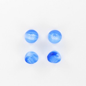 Perle conique lisse, veinée bleu 7x10 mm