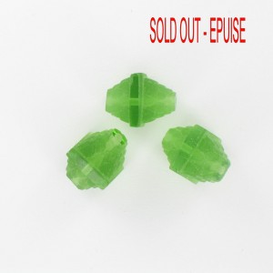 Double cone bead, green 16x12 mm