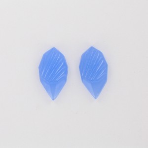 Cabochon strié et plateau laiton, bleu clair 22x12 mm