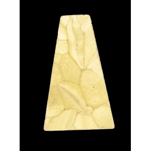 Trapezium "rock" mat gold 38x24 mm