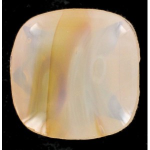 rounded square pointed back beige 22 mm