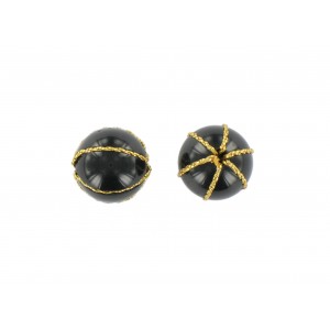 Black round bead encircled with gilt metal thread 16 mm