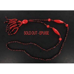 Necklace early 20th century red black