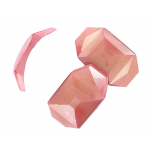 Curved faceted stone moonshine pink 40x25 mm