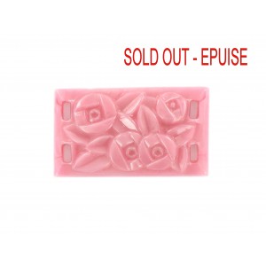 Rectangle 4 trous à décor floral, rose 33x19 mm